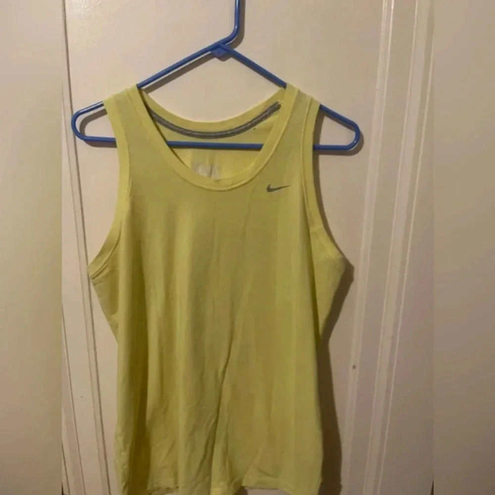 NIKE Dri-Fit Cotton Tee Women's Green Athletic Sleeveless Tank Top Shirt XL